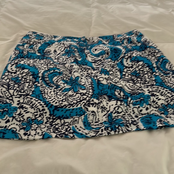 Lily Pulitzer blue skort - Picture 4 of 8